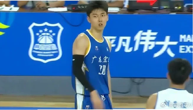 为什么他的三分命中率在最后几分钟还能稳定38%？